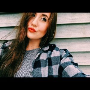 Meet your Posher, Keely